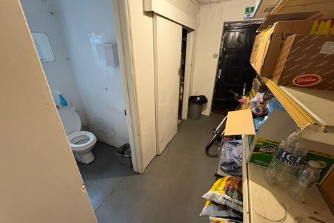 Retail property (high street) to rent, 26 Peppard Rd Sonning Common RG4 9SU