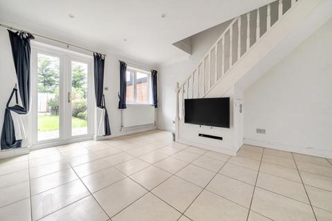 undefined, Windlesham,  Surrey,  GU20