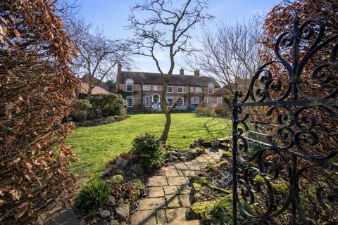 4 bedroom detached house for sale, Sutton-on-the-Forest, York