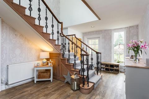 4 bedroom detached house for sale, Sutton-on-the-Forest, York