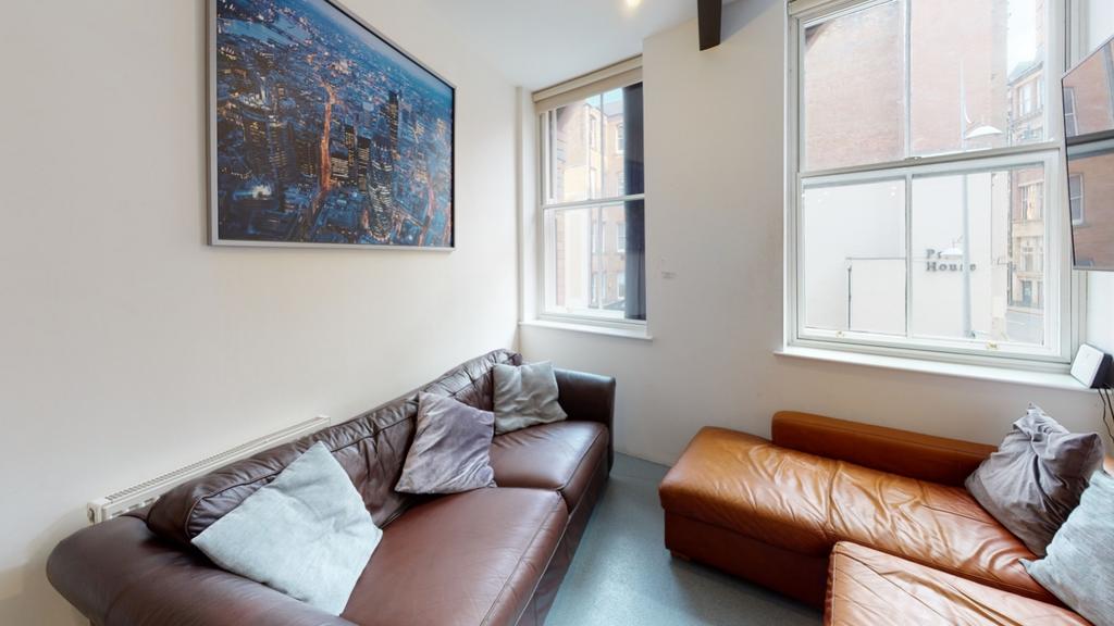 Lrg 2-1-Barker-Gate-Living-Room(1)