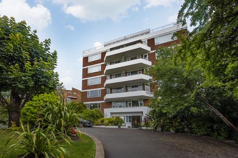 Victoria Drive, London, SW19