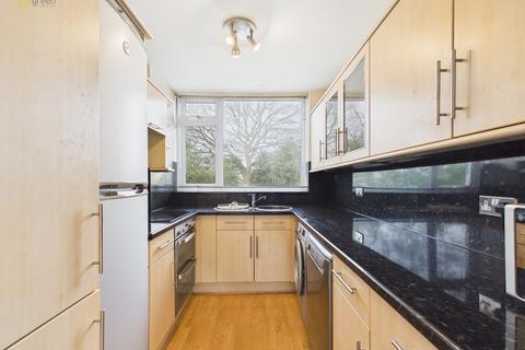 2 bedroom flat for sale, Links View, Streetly, Sutton Coldfield, B74
