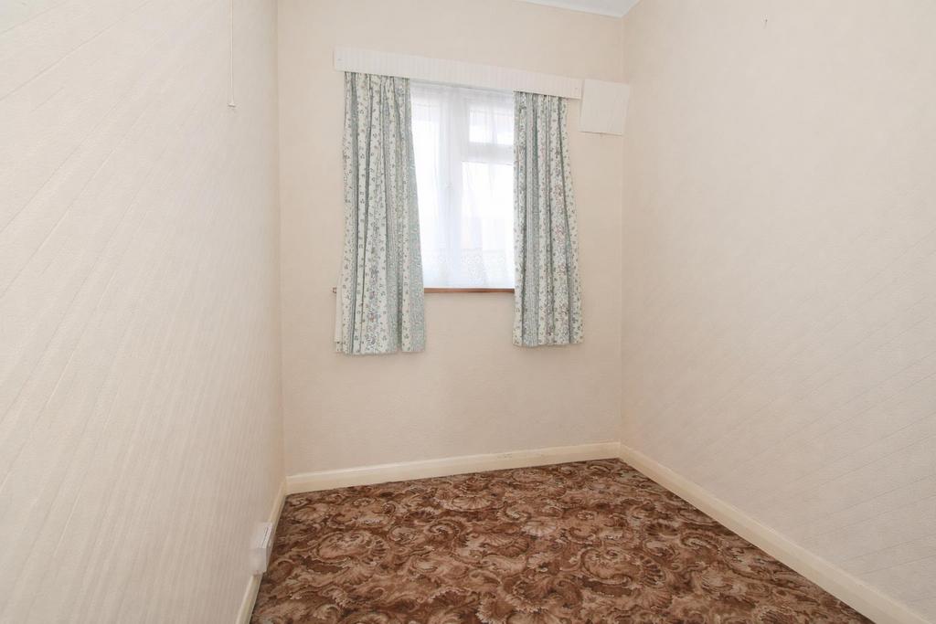Bed 3.jpg
