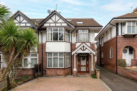 undefined, Brunswick Road, Ealing, W5