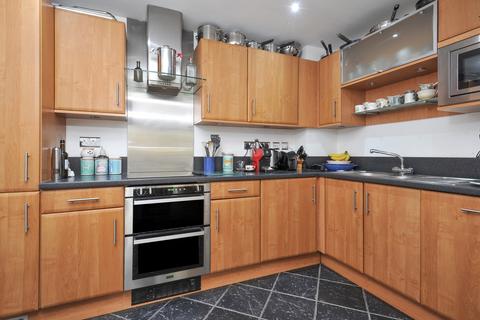 2 bedroom flat to rent, Seven Kings Way, Kingston Upon Thames, Surrey, KT2