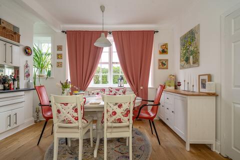 undefined, Pitshanger Lane, Ealing, W5