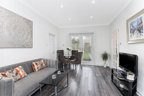 3 bedroom flat for sale, Kingsbridge Drive, Rutherglen, Glasgow, South Lanarkshire, G73
