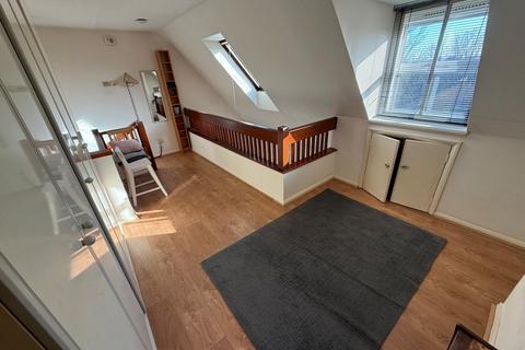 1 bedroom flat to rent, Pilgrims Close, Palmers Green