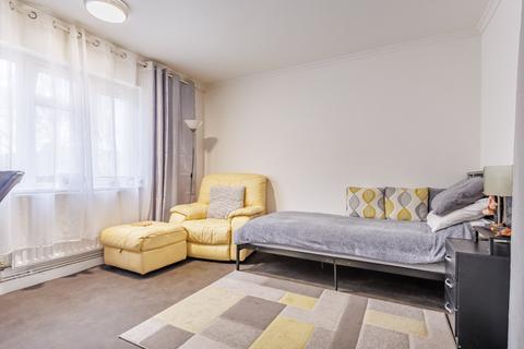 undefined, Churchill Terrace, Chingford, E4