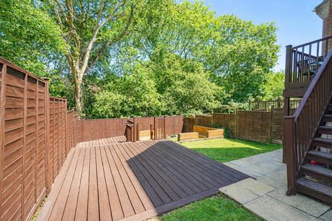 3 bedroom detached house for sale, Monarch Gardens, St. Leonards-On-Sea