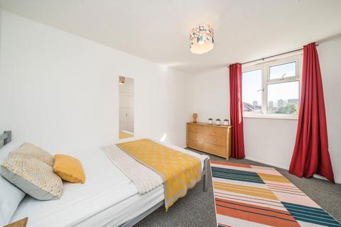 3 bedroom flat to rent, Mill Place, Kingston Upon Thames KT1
