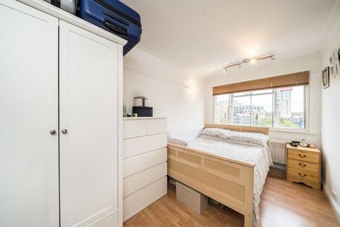 2 bedroom flat for sale, Fairfield Street, London SW18