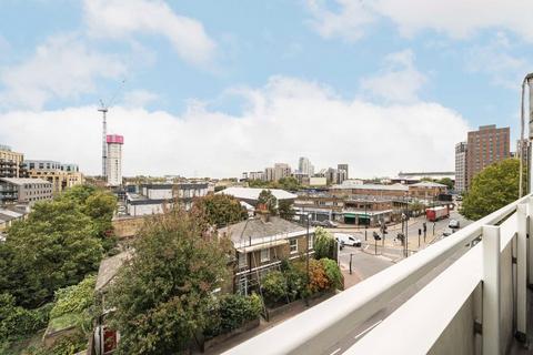 2 bedroom flat for sale, Fairfield Street, London SW18