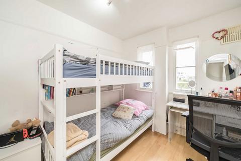 2 bedroom flat for sale, Fairfield Street, London SW18