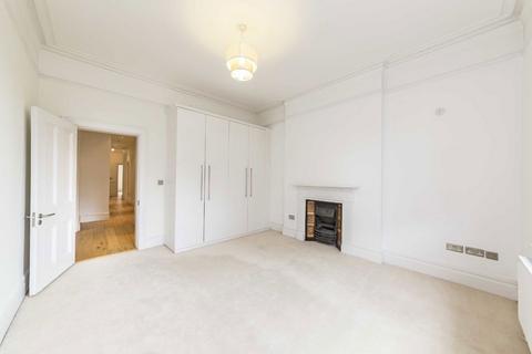 undefined, Finchley Road, London NW3