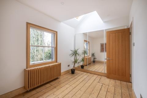 undefined, Castlebar Hill, Ealing, W5