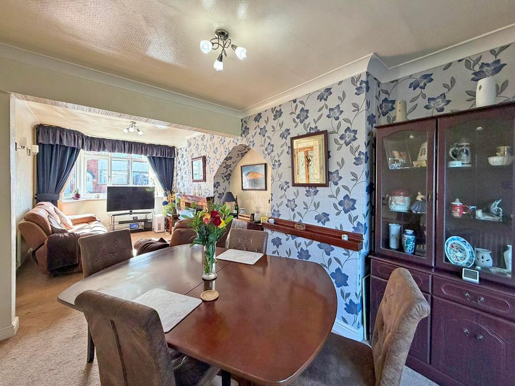 Living / Dining Room