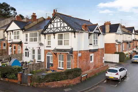 2 bedroom flat to rent, Bitton Park Road, Teignmouth, TQ14