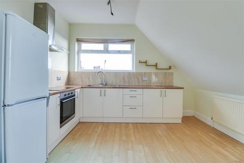 1 bedroom flat for sale, Queens Road, Leigh-On-Sea SS9