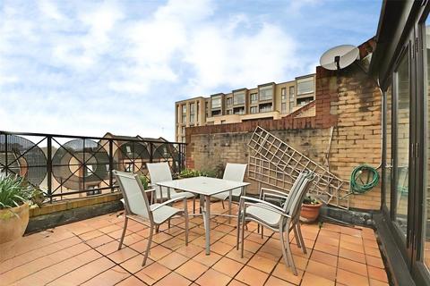 2 bedroom flat to rent, Chancellors Wharf, Crisp Road, Hammersmith, W6