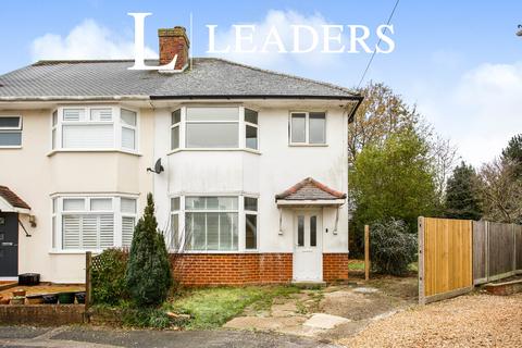 3 bedroom semi-detached house to rent, The Close, Hamble, SO31