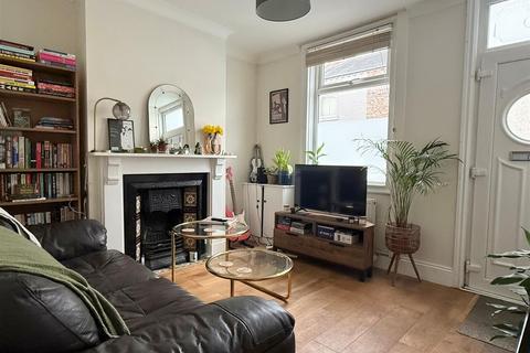 2 bedroom terraced house for sale, Pembroke Street, York
