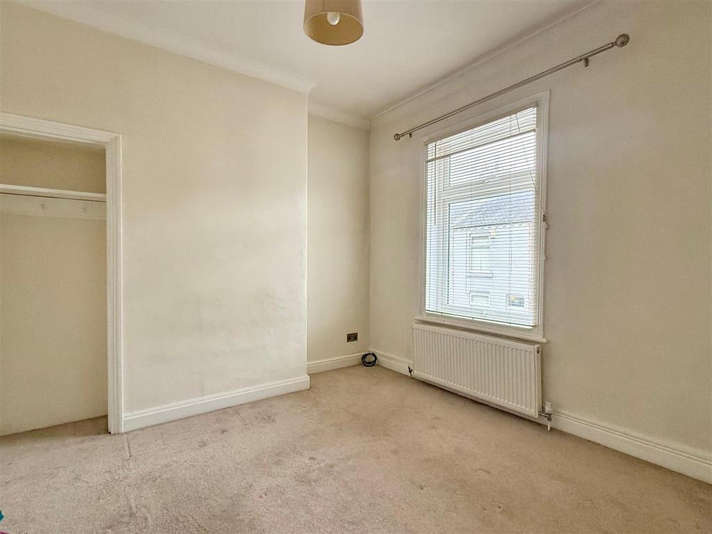Bedroom 2.jpg