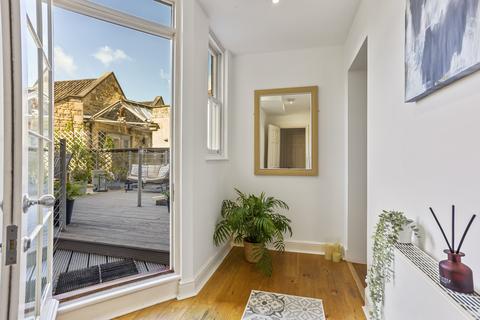 1 bedroom flat for sale, Milsom Place, Bath, BA1