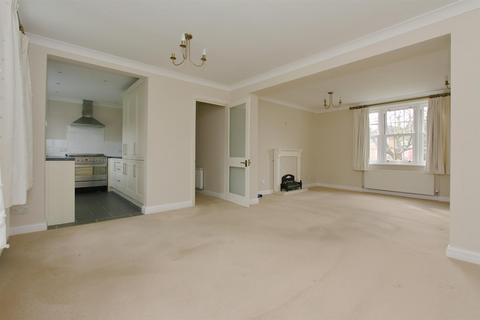 undefined, The Close, Salisbury