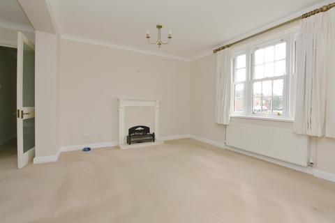 undefined, The Close, Salisbury