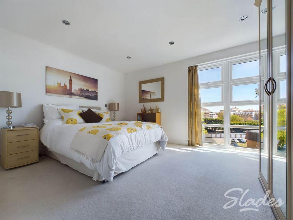 47 reef master bed