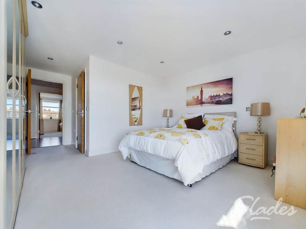 47 reef master bed 2