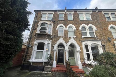 2 bedroom flat to rent, Fortis Green, London, Greater London, N2