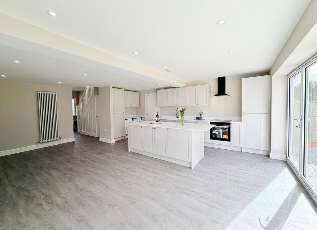 House in Solihull - More