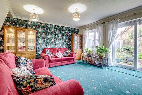 undefined, Caversham Avenue, Southend-on-sea, SS3