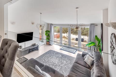 2 bedroom bungalow for sale, Bristol BS16