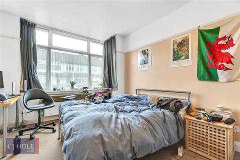 3 bedroom terraced house to rent, Keys Avenue, Horfield, Bristol, BS7