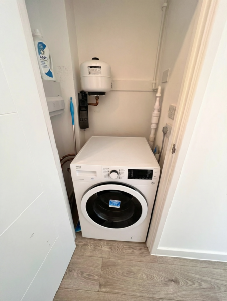 2 Bed two bath flat to rent in Harlow,...