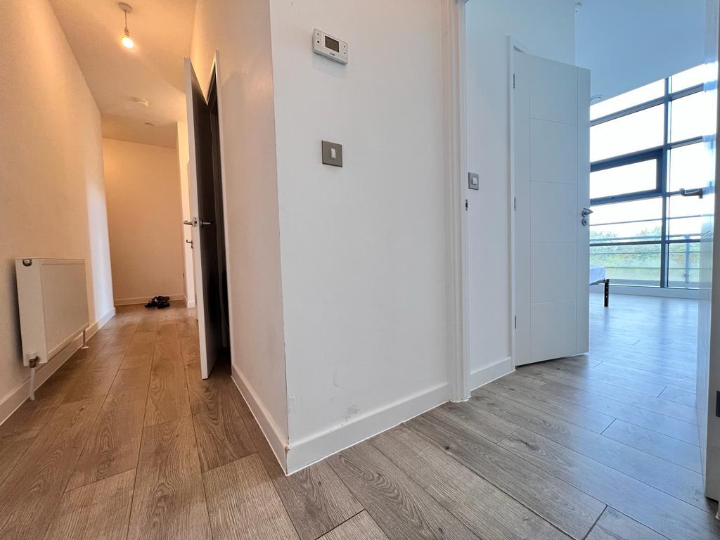 2 Bed two bath flat to rent in Harlow,...