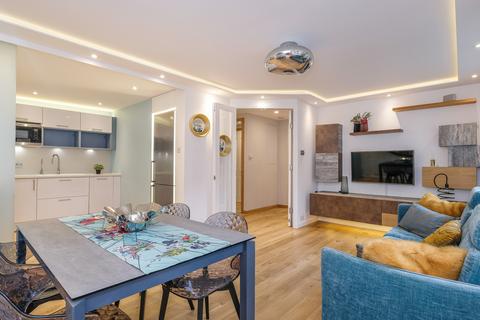2 bedroom flat for sale, Admiral Walk, London, W9