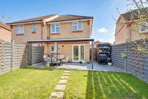3 bedroom semi-detached house to rent, The Meadows, Bishop's Stortford, CM23