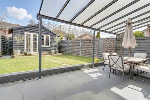 3 bedroom semi-detached house to rent, The Meadows, Bishop's Stortford, CM23