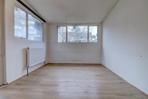 3 bedroom semi-detached house for sale, Sussex Close, Buckinghamshire HP13