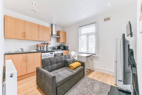 Lincoln Road, South Norwood, London, SE25