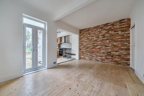 2 bedroom end of terrace house for sale, Glenville Avenue, Enfield