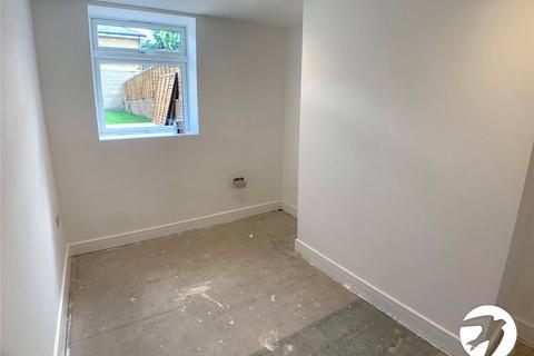 1 bedroom flat to rent, High Street, Rochester, Kent, ME1
