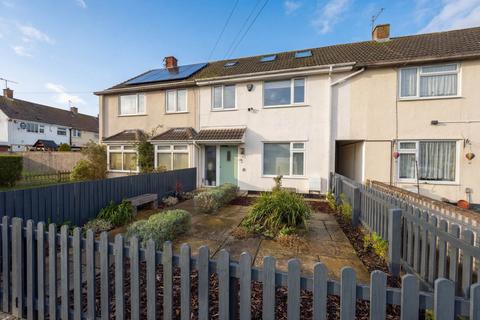 5 bedroom terraced house for sale, Close to Hospital*4-5 Double Bedrooms*Wheelchair Friendly with Lift Access to First Floor*Versatile Accommodation*