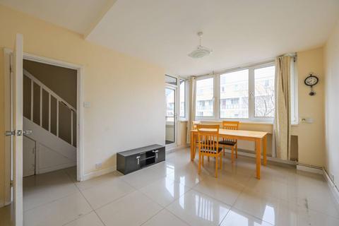 3 bedroom flat to rent, Norwood House, Poplar, London, E14