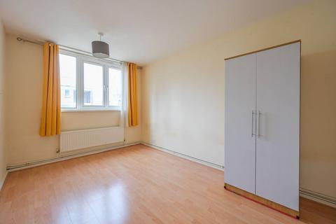 3 bedroom flat to rent, Norwood House, Poplar, London, E14